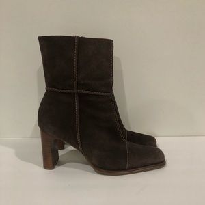 VINTAGE • Genuine Leather brown suede booties s8